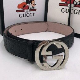 Ремень Gucci с двухцветной пряжкой GG