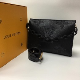 Сумка Louis Vuitton c ручкой-цепью