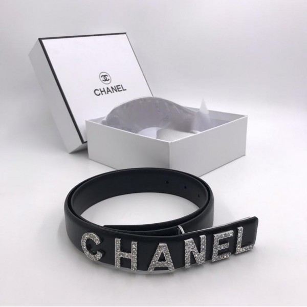 Ремень Chanel с логотипом