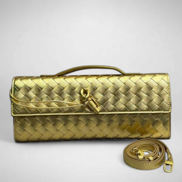 Сумка Bottega Veneta- Andiamo Clutch