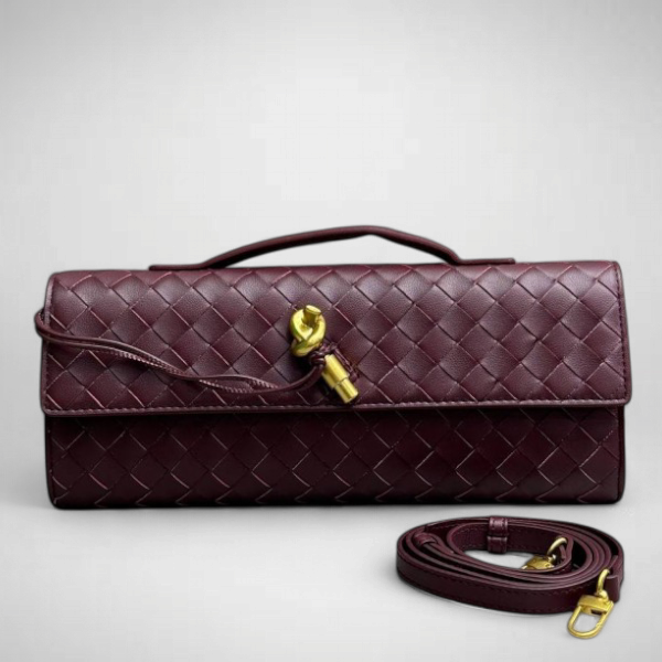 Сумка Bottega Veneta- Andiamo Clutch
