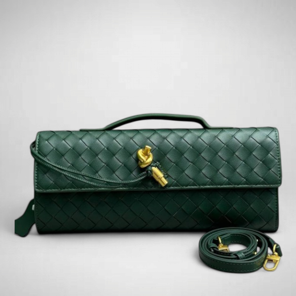 Сумка Bottega Veneta- Andiamo Clutch