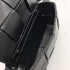Поясная сумка BOTTEGA VENETA Cassette черный