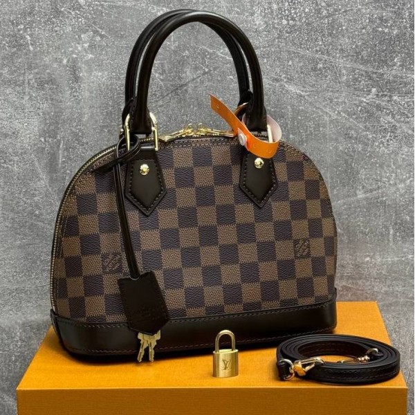 Клатч Louis Vuitton -  Pre-Owned