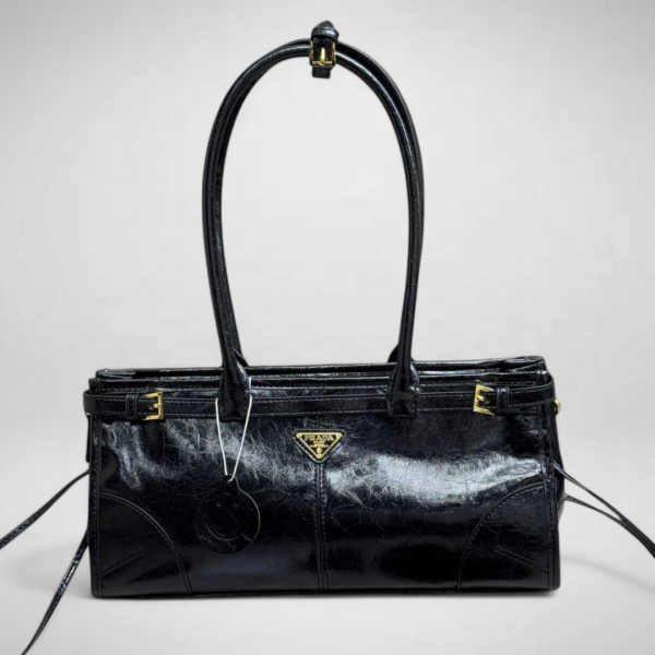 Сумка Prada - Mittelgroße Handtasche aus Leder