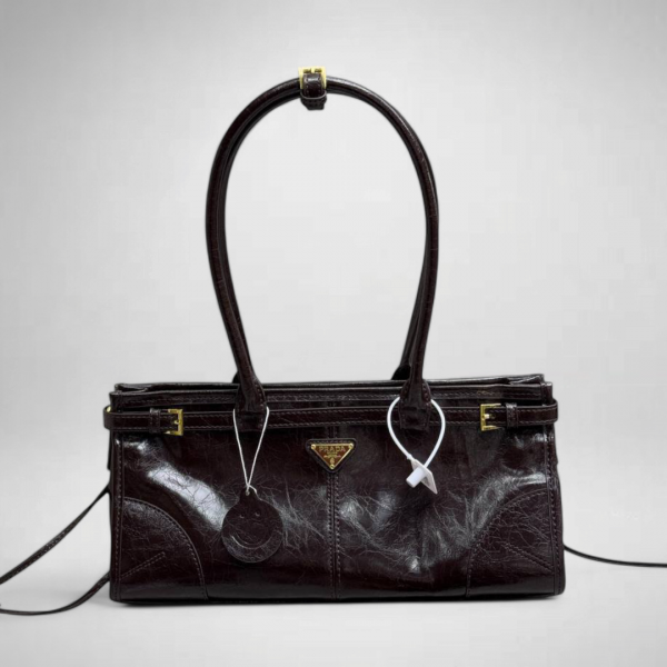 Сумка Prada - Mittelgroße Handtasche aus Leder