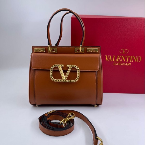Сумка Valentino Garavani Rockstud Alcove Medium